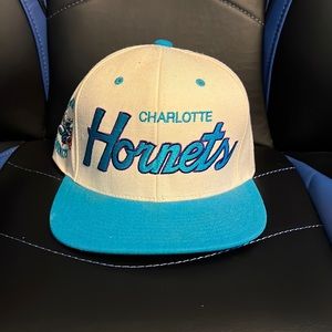 Charlotte Hornets Mitchell & Ness SnapBack Hat